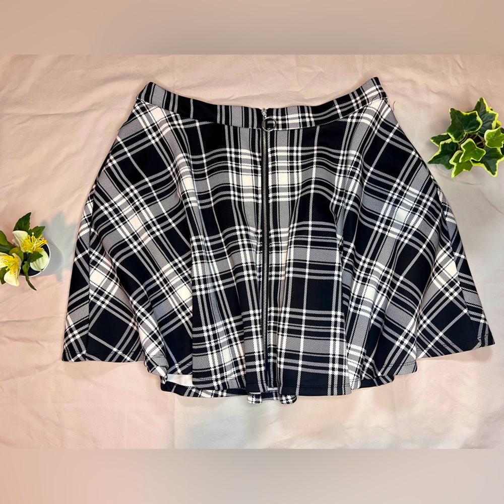 Hot Topic Plaid Skirt Women's XL